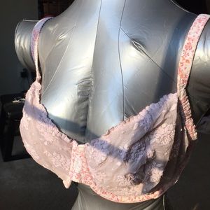 Cacique flowered lace bra in blush pink